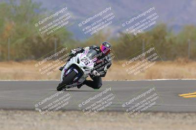 media/Sep-10-2022-SoCal Trackdays (Sat) [[a5bf35bb4a]]/Turn 6 (1140am)/